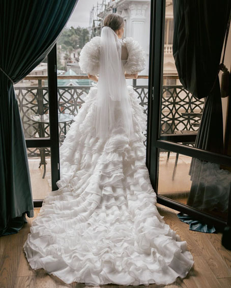 свадебное платье по модели Лагерфельда выполнено Татьяной Дьяченко