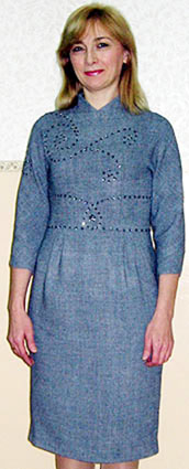 Платье с цельнокроеным рукавом с ластовицей «ромб» длиной ¾.